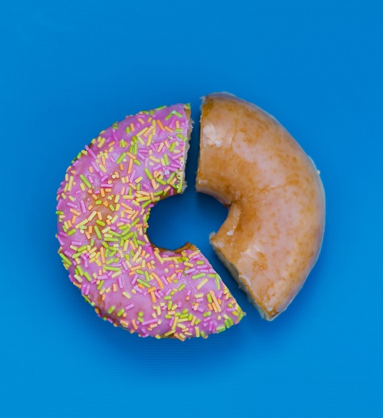 Doughnut pieces mimicking a chart