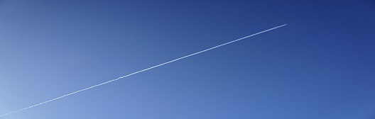 airplane contrails