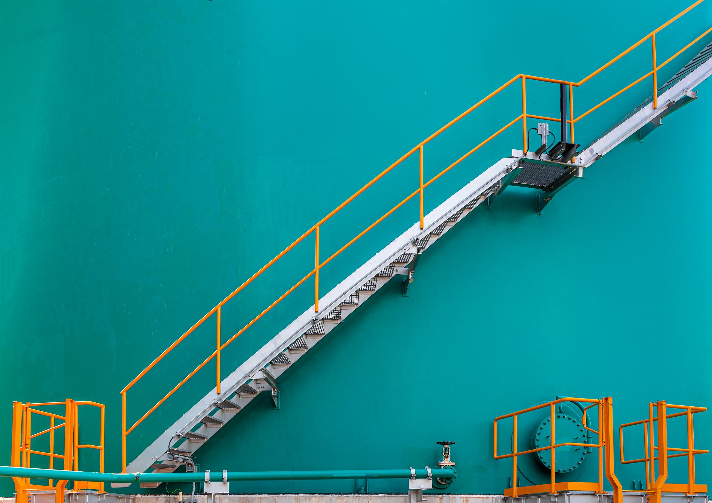 Construction site and ladder. Strengthening modern portfolios with private markets.