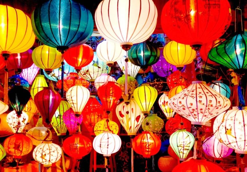 Chinese lanterns hanging from the ceiling.