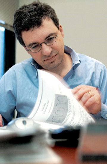 Fotografía de Charles «Charlie» Hallac, inventor de Aladdin