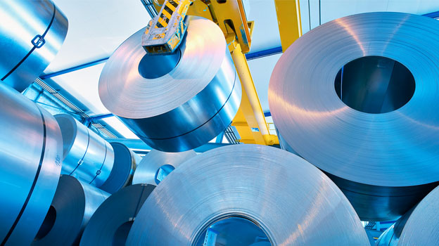Bild von Stahl-Coils in der Werksanlage