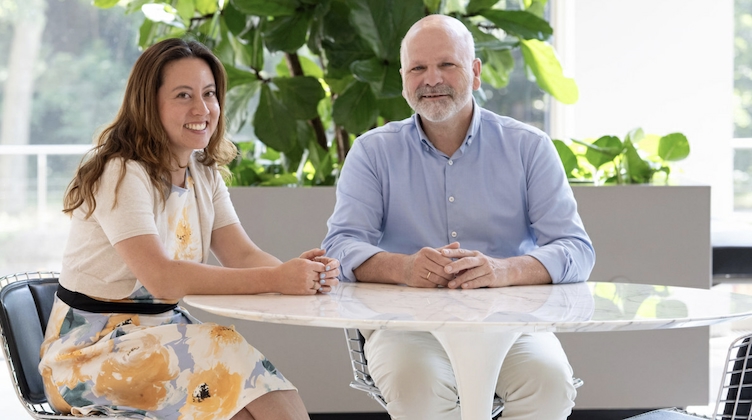 afbeelding van Hans de Ruiter en Sirinda Flik